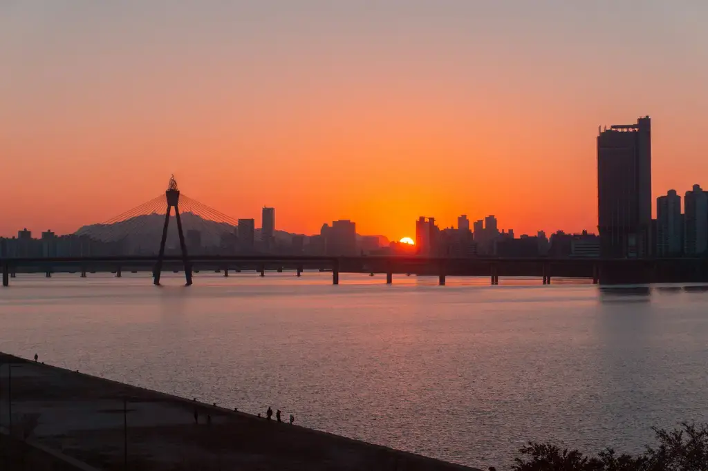 國泰航空直飛韓國，探索韓國魅力盡在掌握